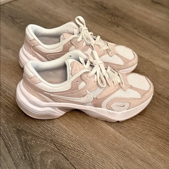 Nike Women's AL8 mauve/white - Picture 2 of 4